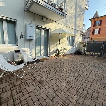 Casa Dina Apartmán *